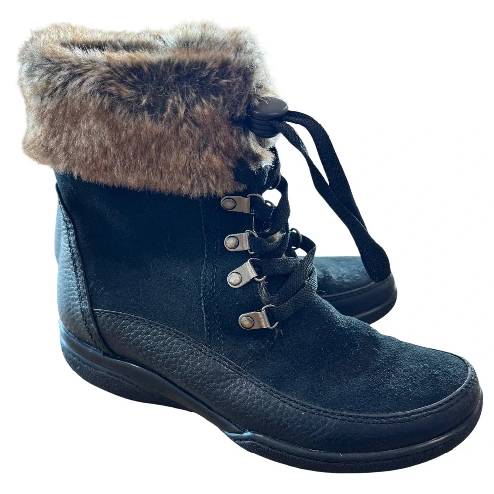 Clarks Winter Boots Womens 6.5 Black Faux Fur Suede Leather 26115744 Gorpcore